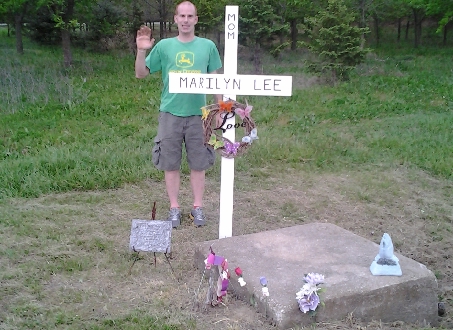Memorial For Marilyn Lee Walters