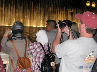 The Bellagio Fountians Are So Beautiful Let's All Gang Rape It With Our Cameras