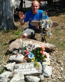 Memorial For Reba